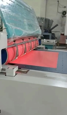 Zaawansowana technologia Maszyna do powlekania zasłon 1320 mm 6000 mm × 2200 mm × 1400 mm Wielkość