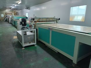 Specjalnie zaprojektowana maszyna do nakładania zasłon do szybkiego nakładania 5-20 m/min