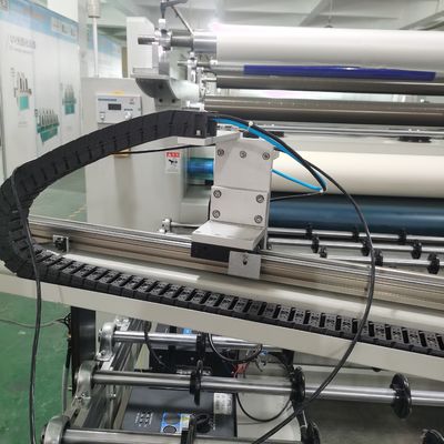 LINIA DO PRODUKCJI SZYBKOWEGO LAMINOWANIA Z ROLI NA ROLĘ | DOSTOSOWANA SZEROKOŚĆ I NAPIĘCIE PRZEWIJANIA