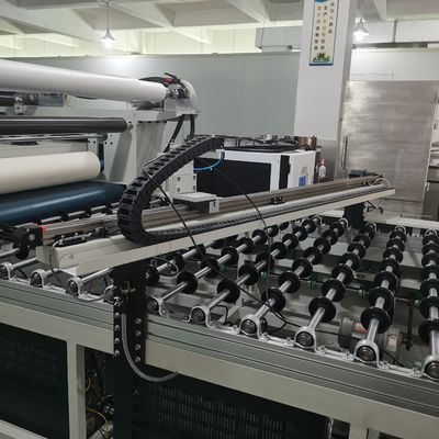 LINIA DO PRODUKCJI SZYBKOWEGO LAMINOWANIA Z ROLI NA ROLĘ | DOSTOSOWANA SZEROKOŚĆ I NAPIĘCIE PRZEWIJANIA