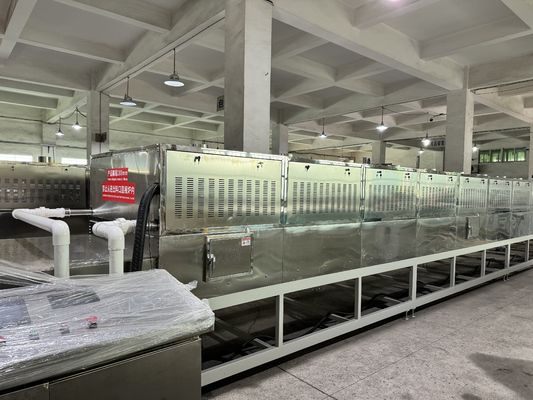 Zrównoważona produkcja Ekologicznie świadomy projekt 14-stopniowa maszyna susząca mikrofalową do celulozy morskiej
