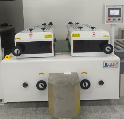 Precyzyjna maszyna do powłoki rolkowej do powłoki powierzchni o wysokim połysku i jednolitej powierzchni