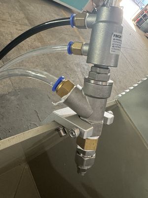 Prototyp powłoki spinowej dwustronnej neutralnej pod względem emisji dwutlenku węgla dla naczyń stołowych pochodzenia roślinnego - neutralne pod względem emisji dwutlenku węgla rozwiązanie dla talerzy, misek i tac mięsnych