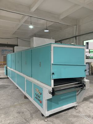 Przemysłowy system przetwarzania laserowego Excimer. Elastyczna integracja linii produkcyjnej i w pełni dostosowalne parametry.