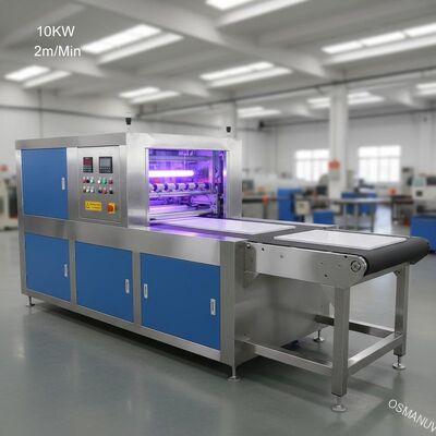 Płaska maszyna do powlekania rolek Uv o mocy 10 kW 2 m / min z przenośnikiem taśmowym