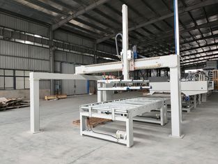 Szeroka powłoka Automatyczna maszyna do załadunku i rozładunku UV 4KW 1600mm