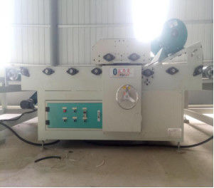 Spot Roller Uv Coater do druku cyfrowego / maszyna do usuwania kurzu 5m / min L650mm