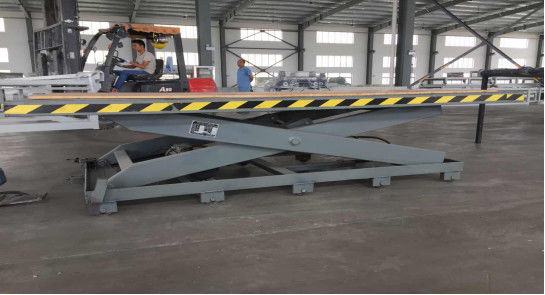 Wysokość podnoszenia 2,2 kW Mały hydrauliczny stół windy typu 1800 mm
