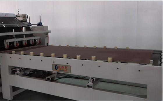 Maszyna do powlekania wapniowego / systemy przenośników UV 1800 mm Długość 3,75 kW
