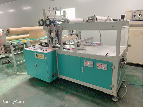 Urządzenie do utwardzania UV o wymiarach 500 mm*600 mm*1000 mm i zasilaniu AC220V/50HZ