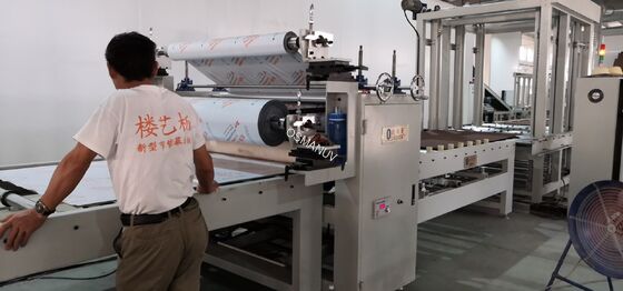 System laminowania folii ochronnej Roll-to-Roll w linii